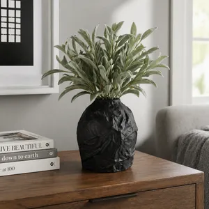AXELLEY BLACK VASE 9 (IN) 11