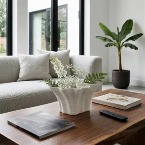 LAKESHAW IVORY VASE 8 (IN) 12