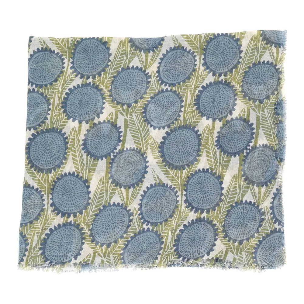 Wynn Featherweight Scarf