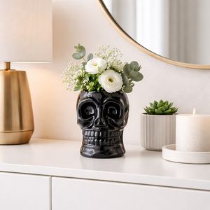 LINDENCLIFF BLACK VASE 8 (IN) 10