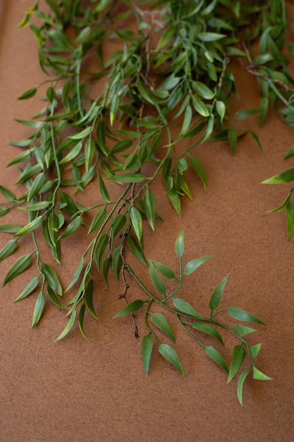 Artificial Green Leaves Spray