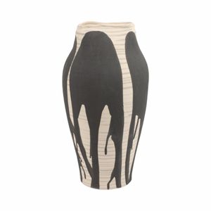HESTONHAM BLACK VASE 15 (IN) 5