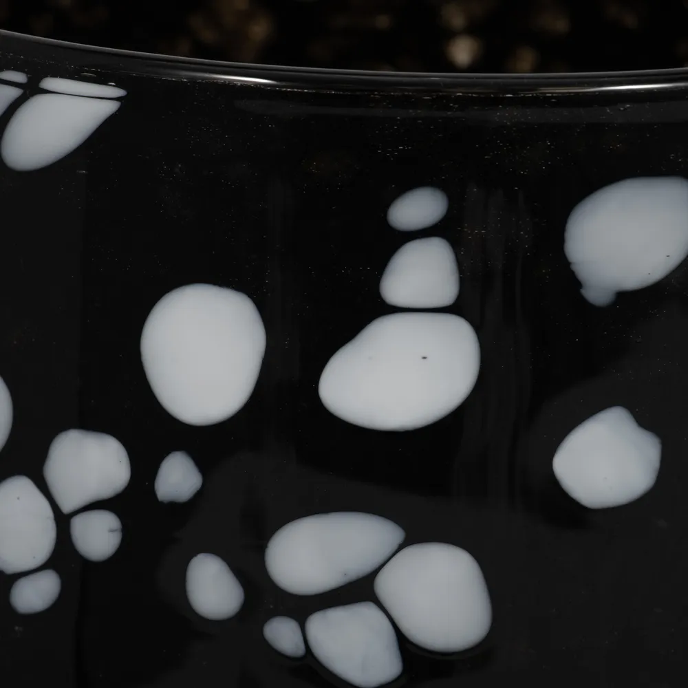 BAKERWOOD BLACK GLASS VASE 8 (IN)
