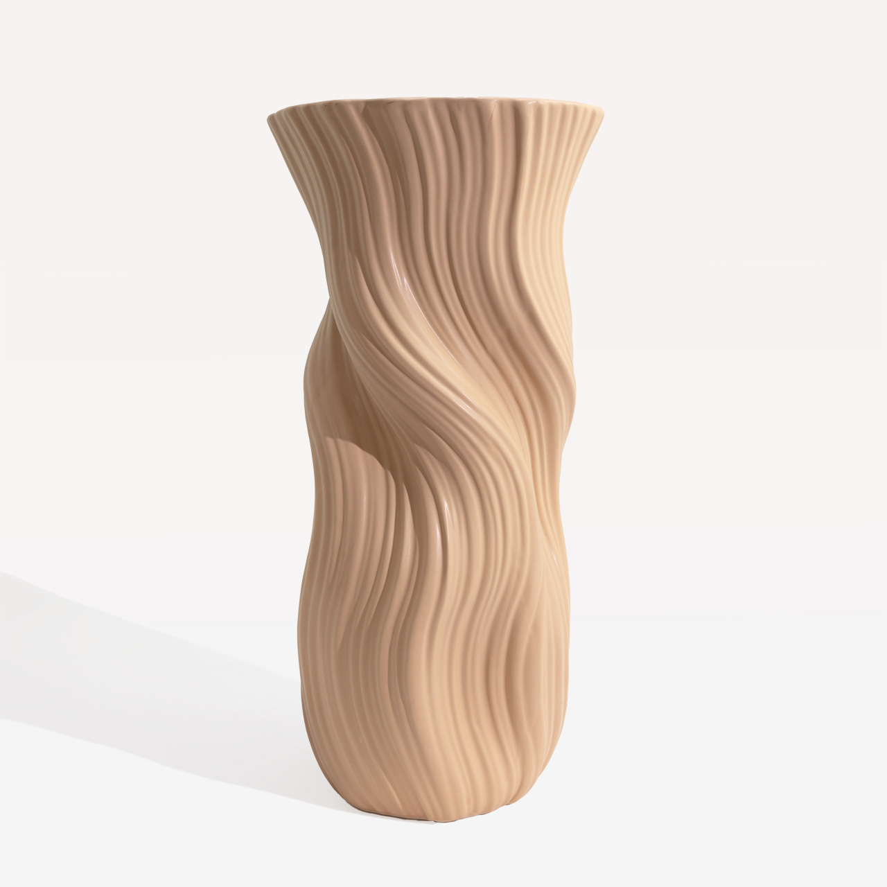 Broderick Short Vase -SB 10