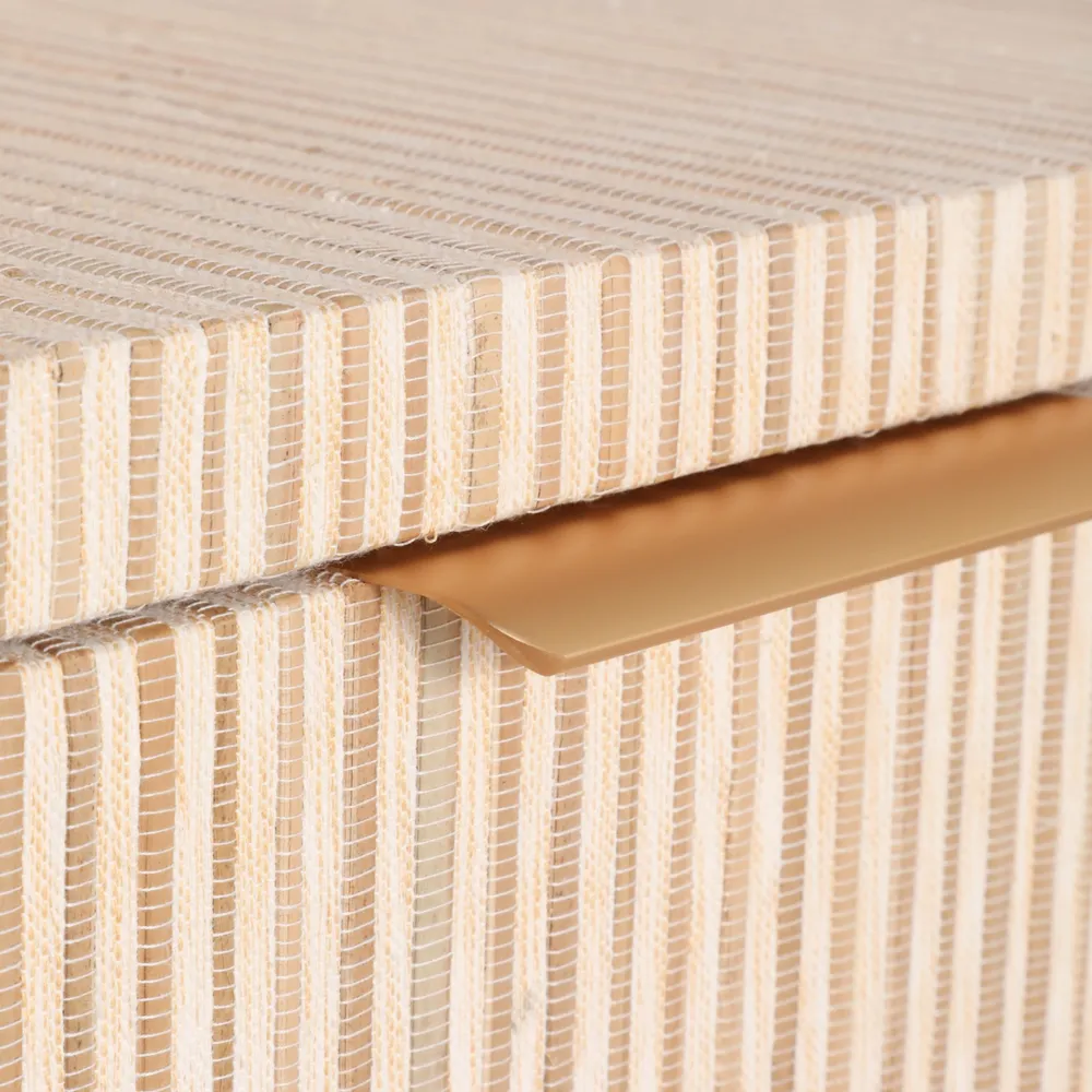 DUNCANMORE IVORY TABLE 26 (IN)