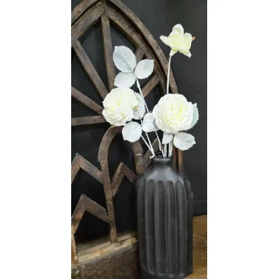 Persian Buttercup Pick 33.5in