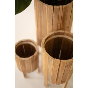 Set of 3 Round Recycled Slatted Wood Planters 2