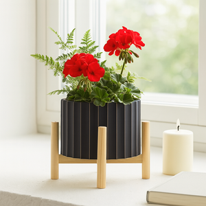 CLAXTONFIELD BLACK PLANTER 9 (IN) 11