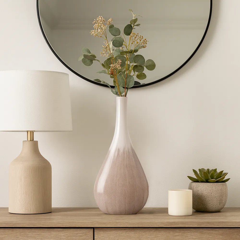 GASTONLAND WHITE VASE 19 (IN)