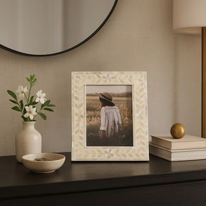 5X7 MOTHER OF PEARL INLAY VINE PHOTO FRAME, IVORY 10
