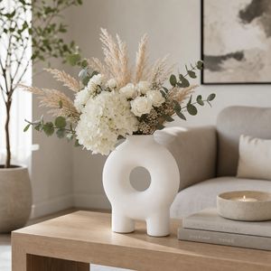DOYLEBURN WHITE VASE 7 (IN) 2