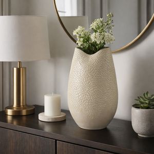 CHESTERMILL CREAM VASE 16 (IN) 12