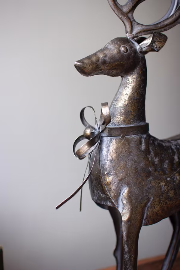 Set of 2 Rustic Metal Reindeer