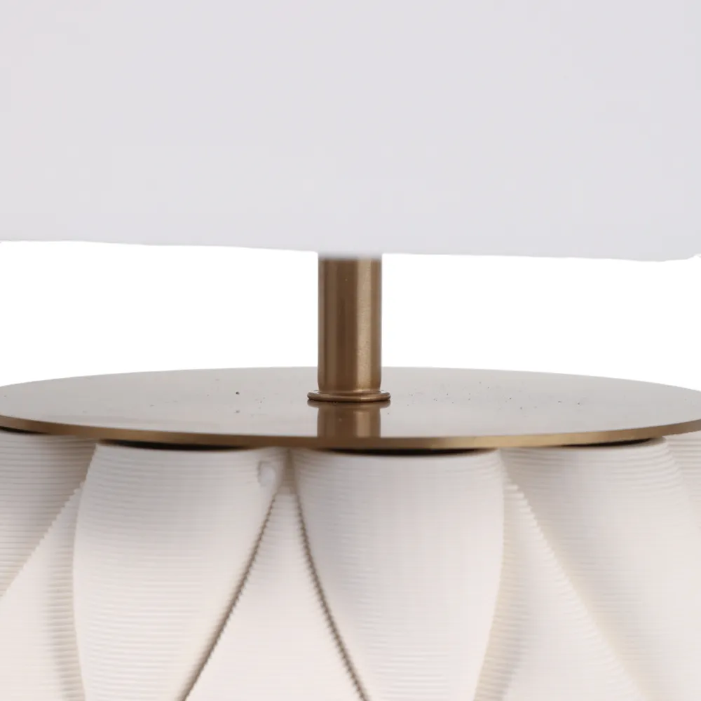 GRANGERMILL IVORY LAMP 24 (IN)