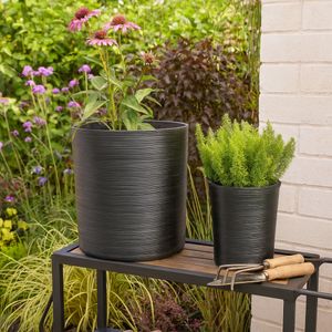 SKYEMOOR SET OF 2 BLACK PLANTER 21 (IN) 2