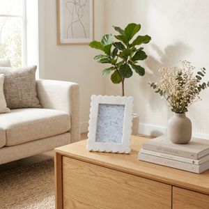 TILTONWICK WHITE FRAME 9 (IN) 2