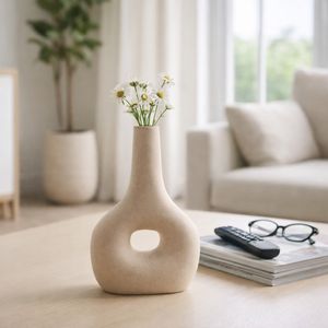 HORTONCROSS IVORY VASE 9 (IN) 12