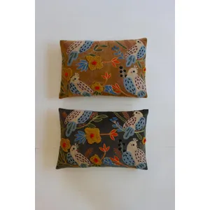 Set of 2 Embroidery Pillows with Birds 6