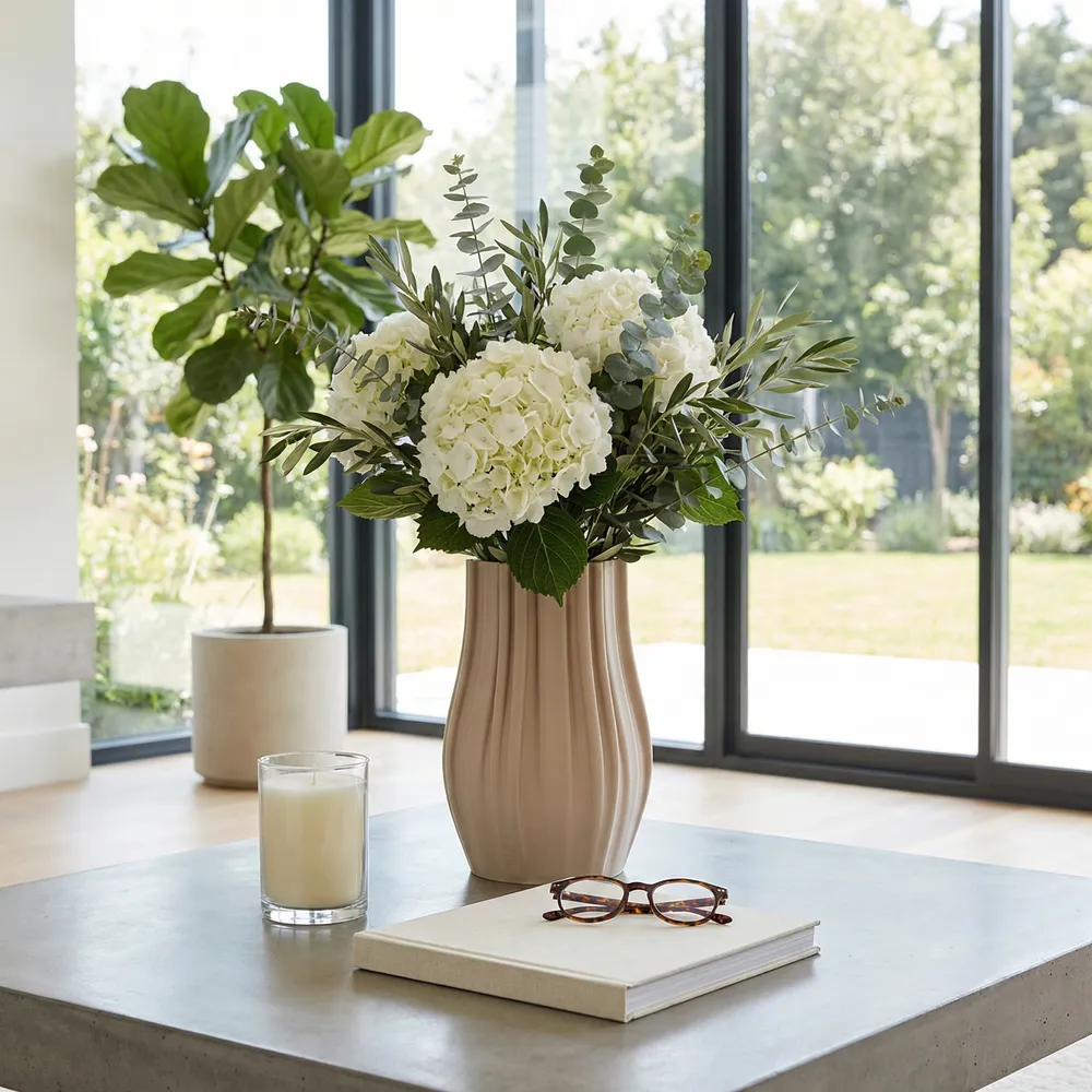 BLAINEWELL IVORY VASE 11 (IN)