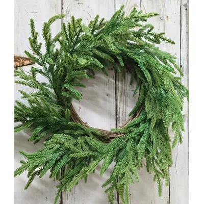 North Folks Pine 26in Wreath