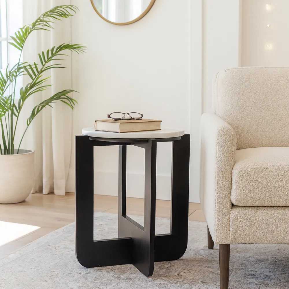 MILLERLEY WHITE TABLE 20 (IN)