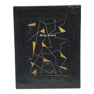 GILBERTWELL BLACK FRAME 9 (IN) 1