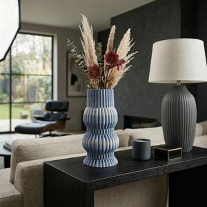 GRIFFINRUN BLUE VASE 11 (IN) 2