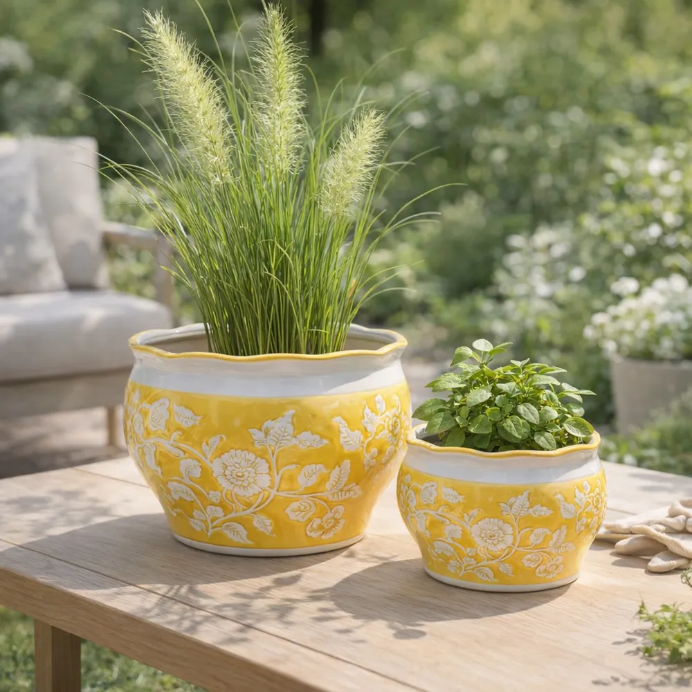 HENLEYDALE SET OF 2 YELLOW PLANTER 8 (IN)