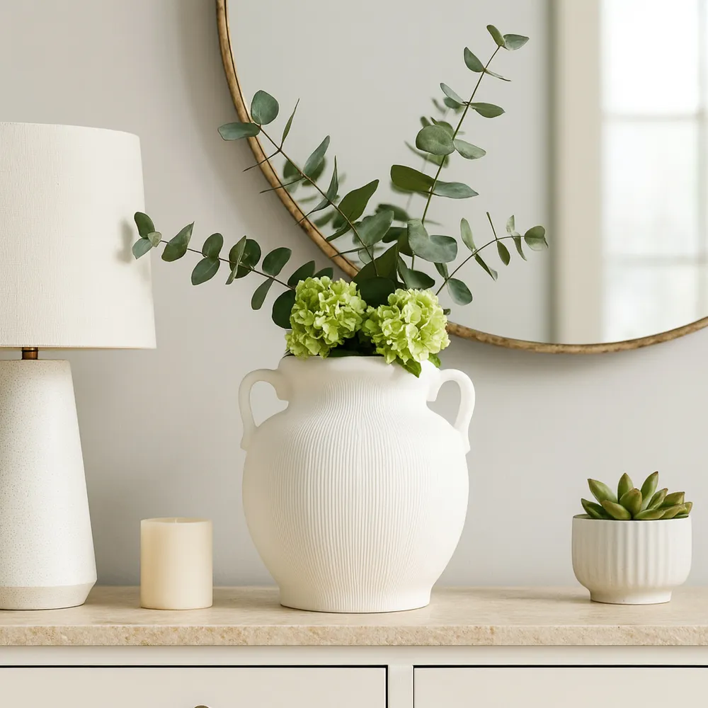 GARTONSHAW WHITE VASE 10 (IN)