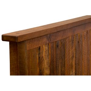 Barnwood Traditional Bed - Queen 5