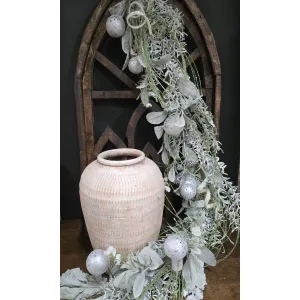 Glistening Holiday Cheer 4ft Garland 1