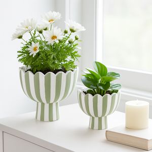 DENTONFIELD SET OF 2 WHITE PLANTER 8 (IN) 10