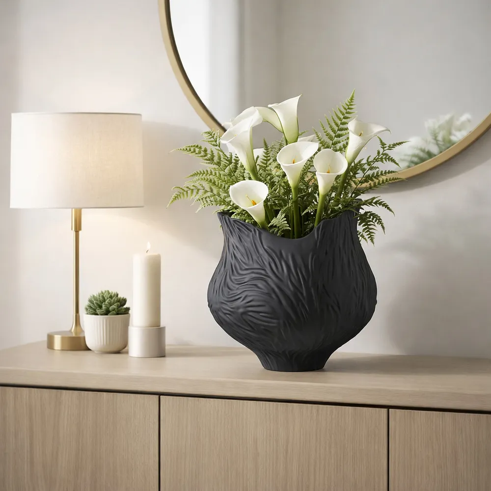 THORNTONPARK BLACK VASE 16 (IN)