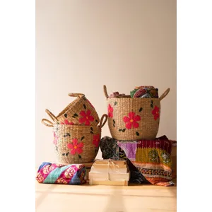 Set of 3 Seagrass Baskets with Embroidered Flowers 5