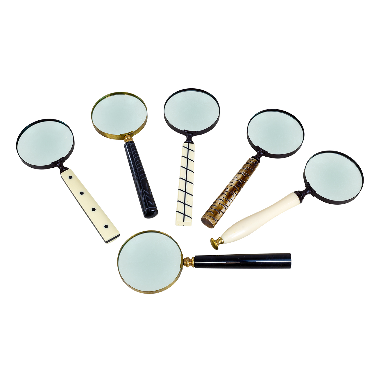Magnifying Glasses -Ea 4