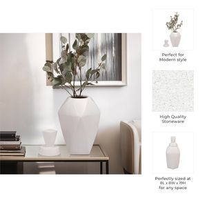 HALTONWORTH WHITE VASE 19 (IN) 10