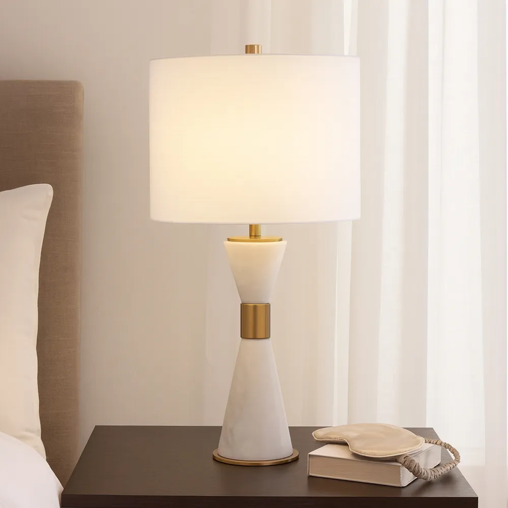 NOELGATE WHITE LAMP 25 (IN)