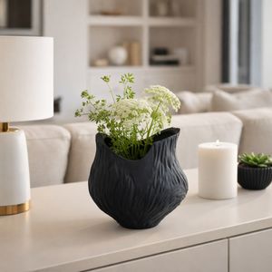 THORNTONPARK BLACK VASE 12 (IN) 2