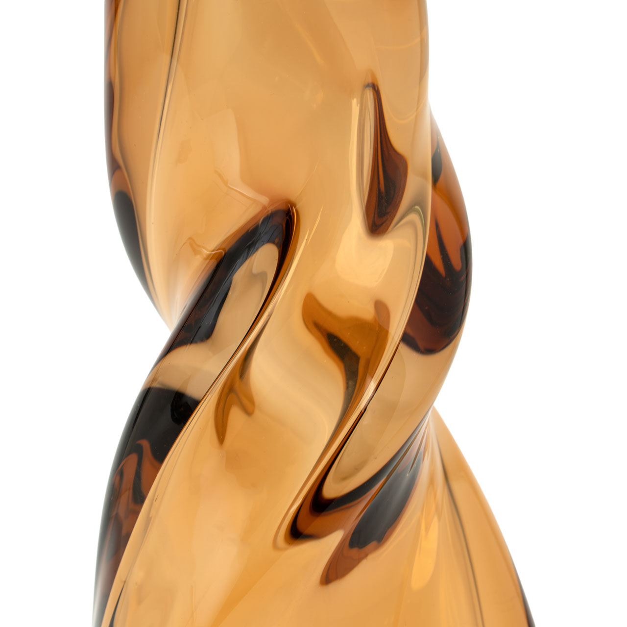 Tavian Vase 7