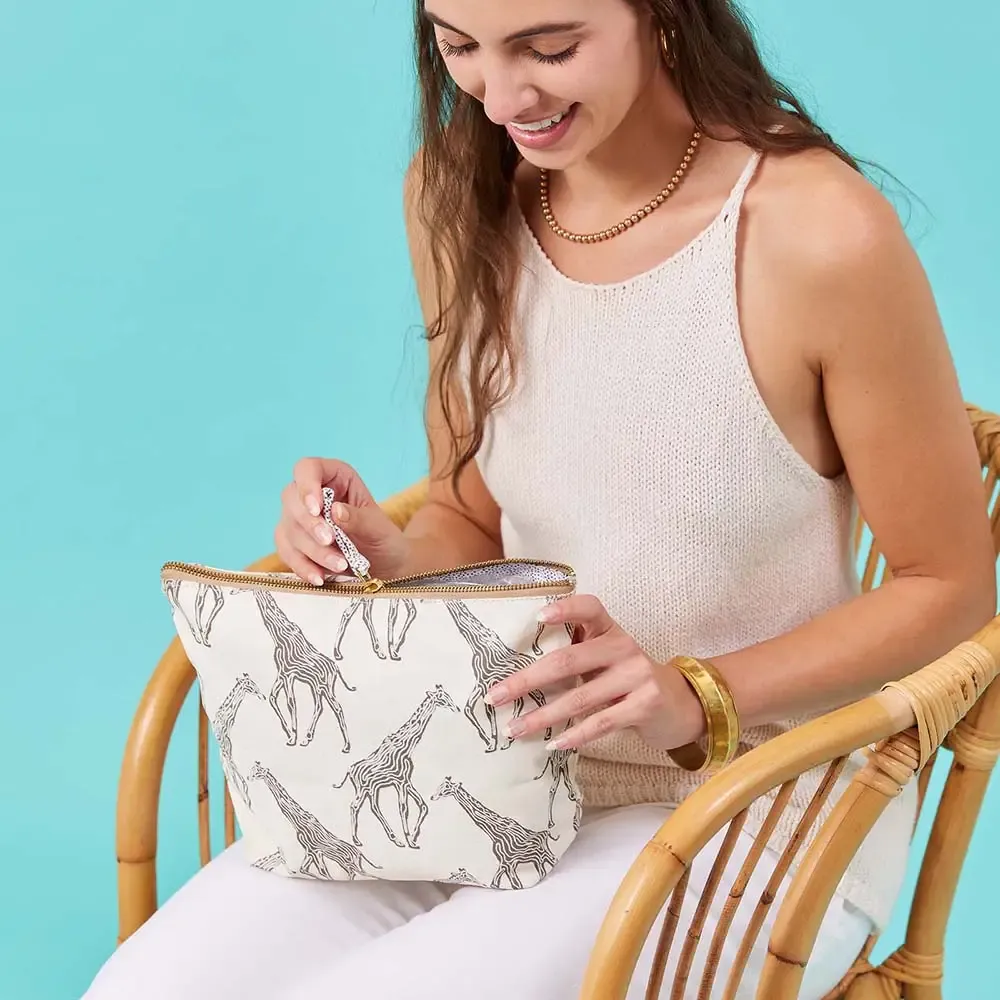 Giraffe Large Essential Canvas Pouch