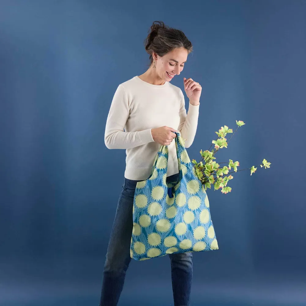 Wynn blu Reusable Shopping Bag