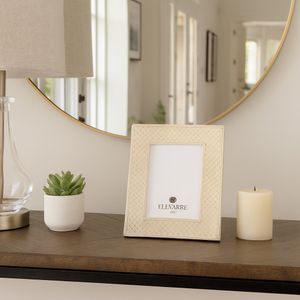 FOLEYOAK IVORY FRAME 8 (IN) 2