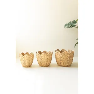 Set of 3 Seagrass Baskets with Wavy Rims 6