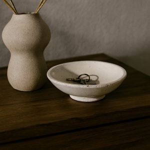 COVEVALE WHITE BOWL 4 (IN) 12