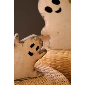 Set of 2 Recycled Iron Halloween Ghosts 4