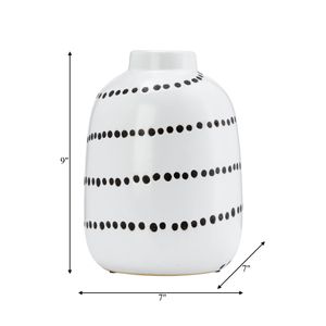 FALTONRUN BLACK VASE 9 (IN) 9