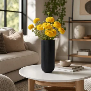 HANNAHTON BLACK VASE 11 (IN) 2