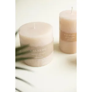 Medium Rustic Pillar Candle / Linen 3