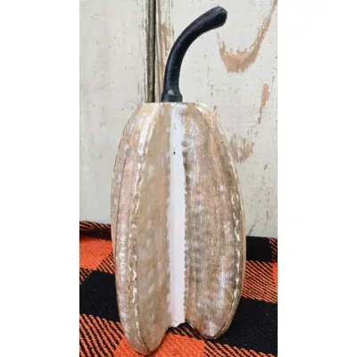 Sm Whittled Pumpkin 7.5x4in