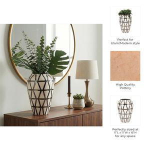 DEMPSEYSIDE IVORY VASE 16 (IN) 9